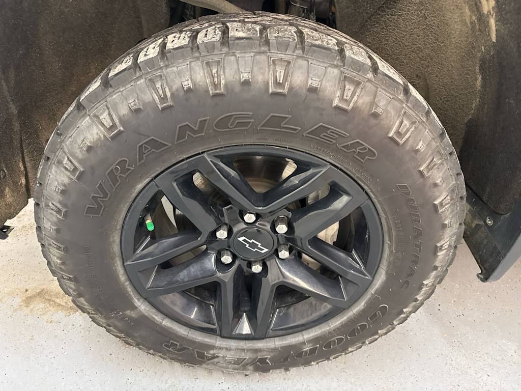 Thumbnail: 2021 Chevrolet Silverado 1500 - 8