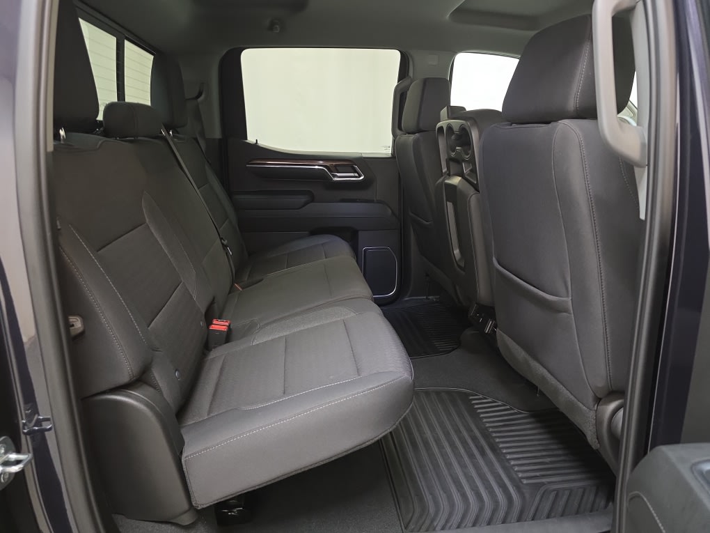 Thumbnail: 2023 Chevrolet Silverado 1500 - 18