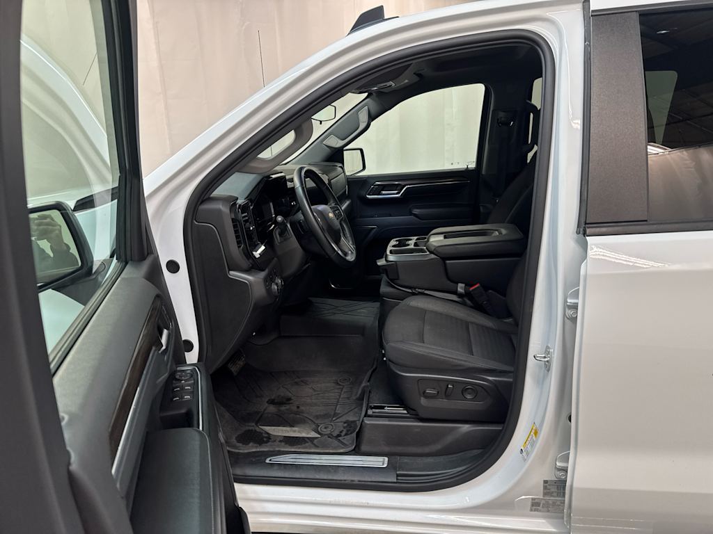 Thumbnail: 2024 Chevrolet Silverado 1500 - 14