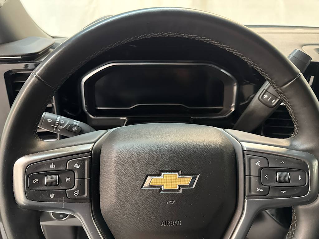 Thumbnail: 2024 Chevrolet Silverado 1500 - 17