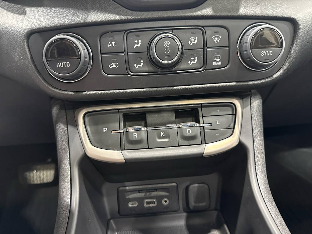 Thumbnail: 2024 GMC Terrain - 23