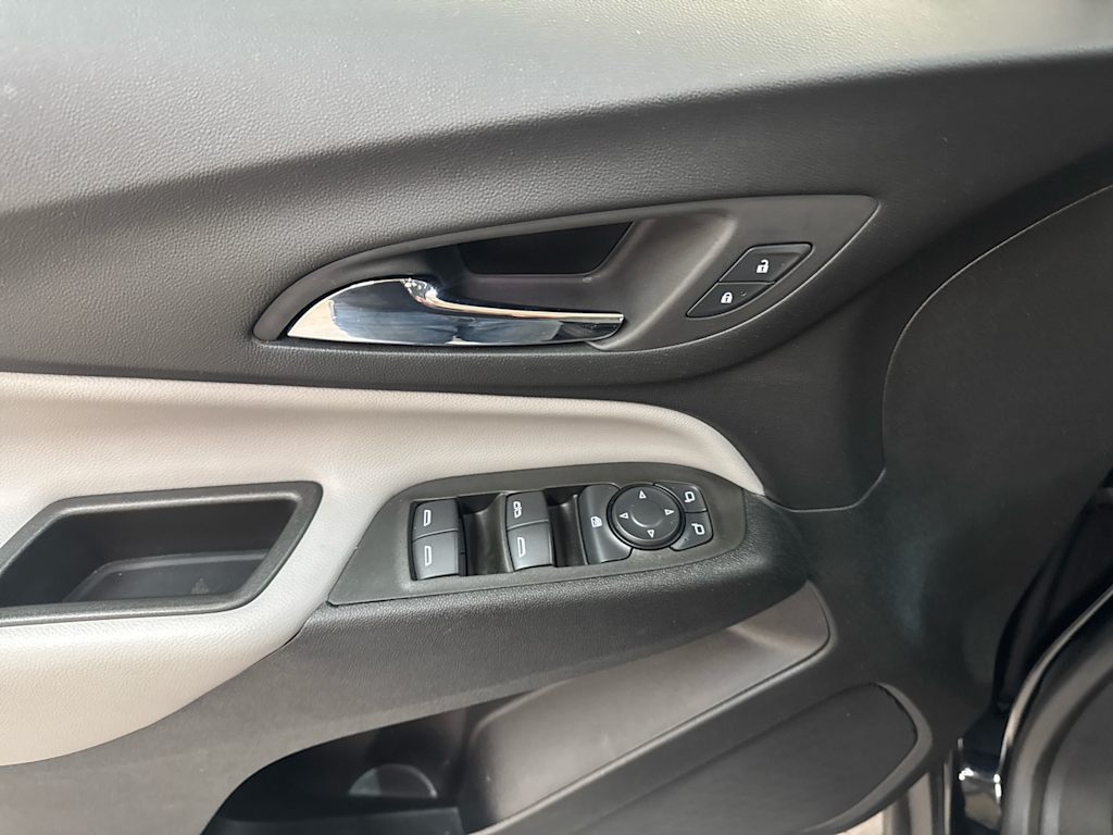 Thumbnail: 2024 Chevrolet Equinox - 17