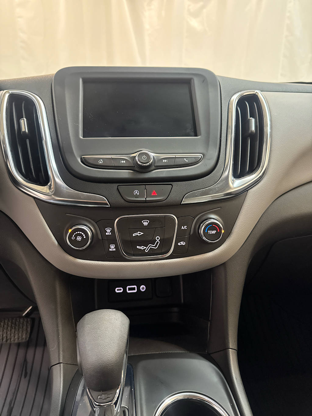 Thumbnail: 2024 Chevrolet Equinox - 10