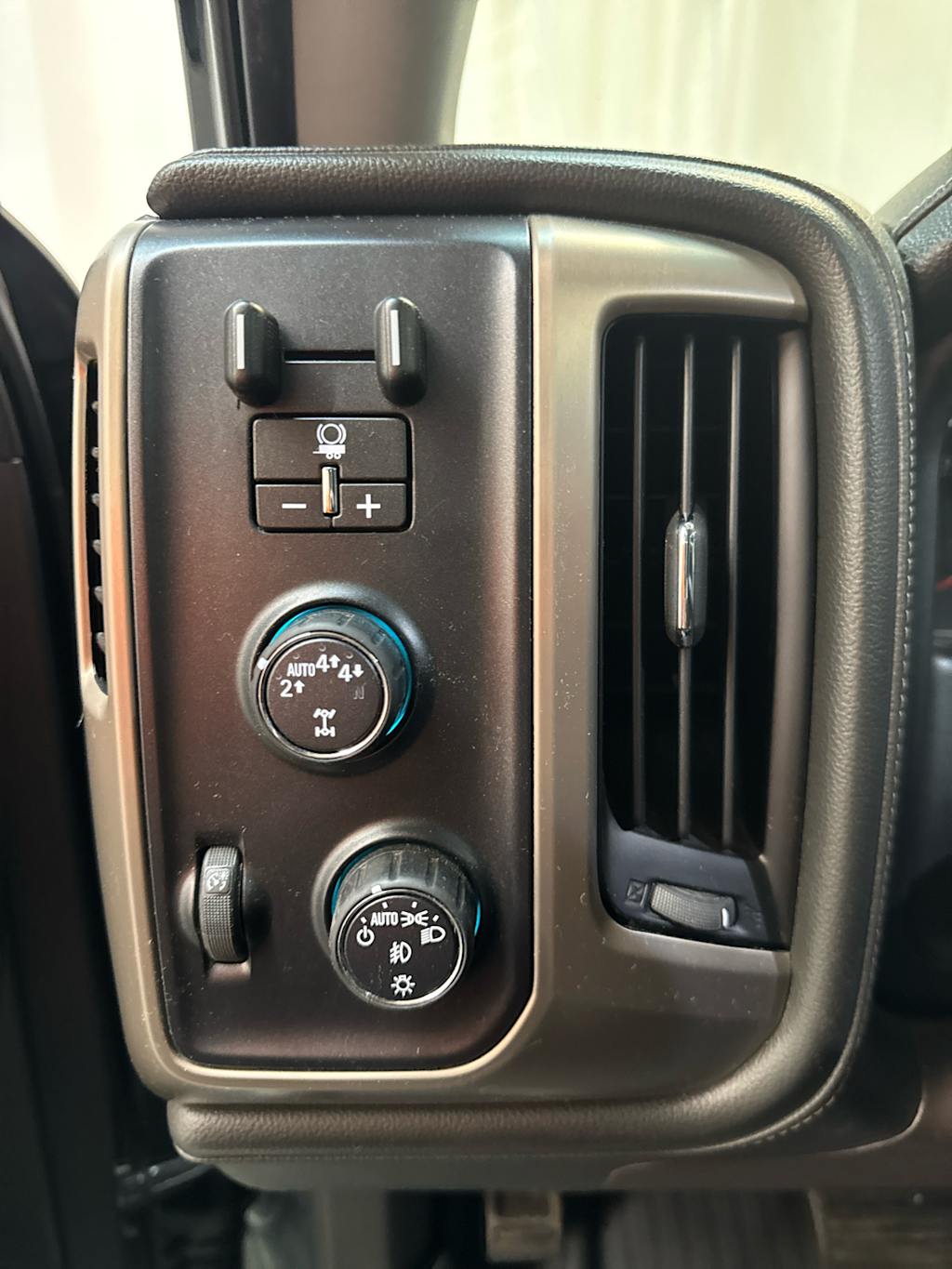 Thumbnail: 2018 GMC Sierra 1500 - 9