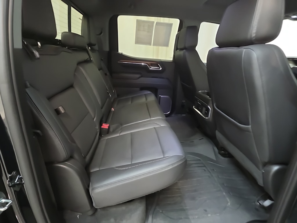 Thumbnail: 2023 GMC Sierra 1500 - 17