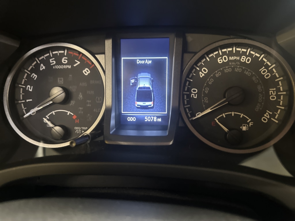 Thumbnail: 2023 Toyota Tacoma - 16