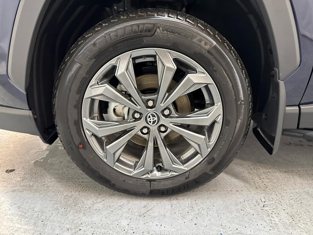 Thumbnail: 2023 Toyota RAV4 - 6