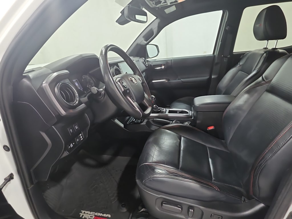 Thumbnail: 2020 Toyota Tacoma - 7