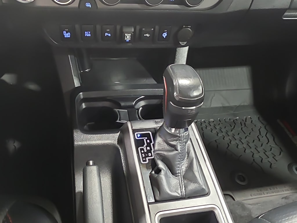 Thumbnail: 2020 Toyota Tacoma - 11