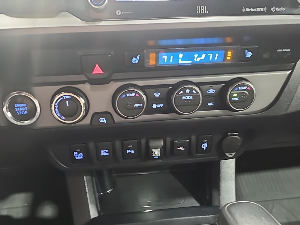 Thumbnail: 2020 Toyota Tacoma - 23
