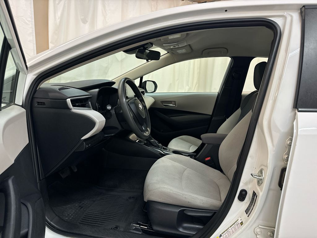 2020 Toyota Corolla LE 7