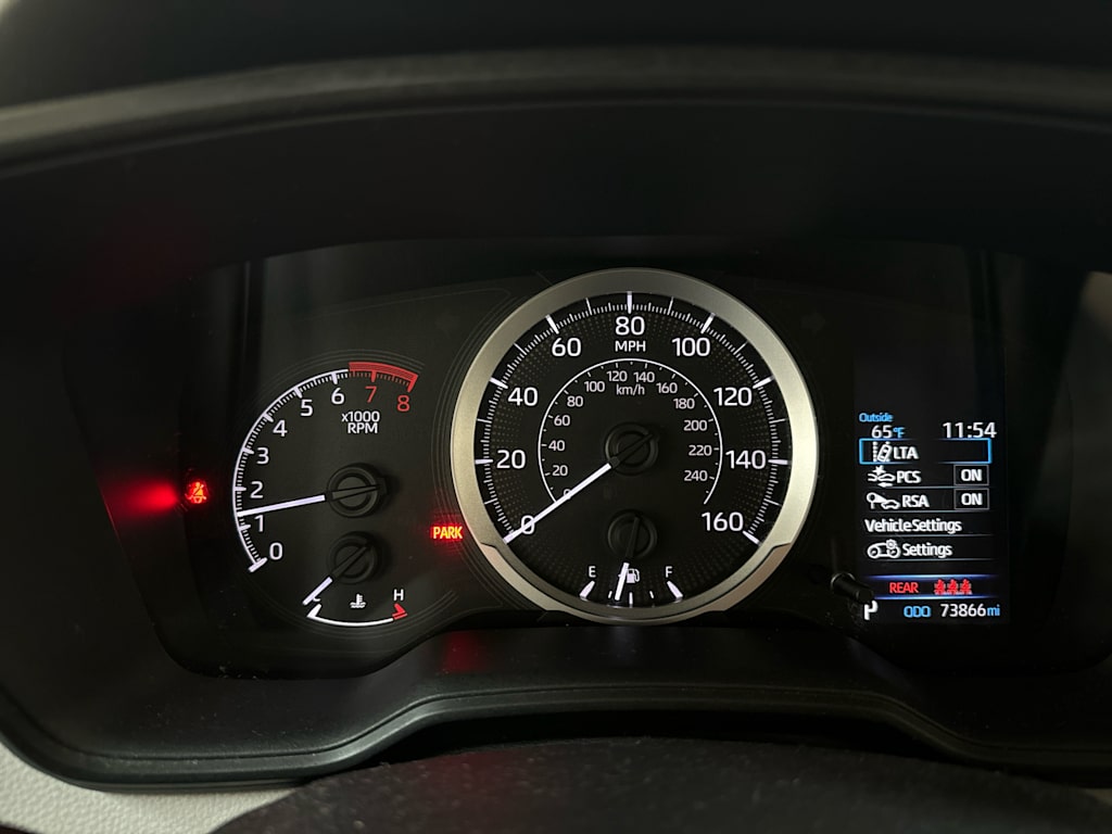 2020 Toyota Corolla LE 11