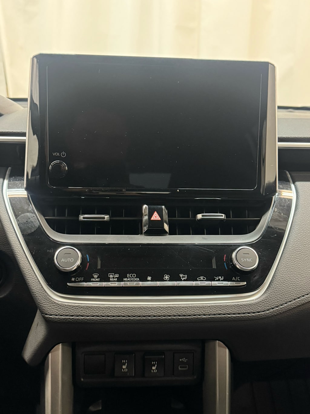 Thumbnail: 2024 Toyota Corolla Cross - 8