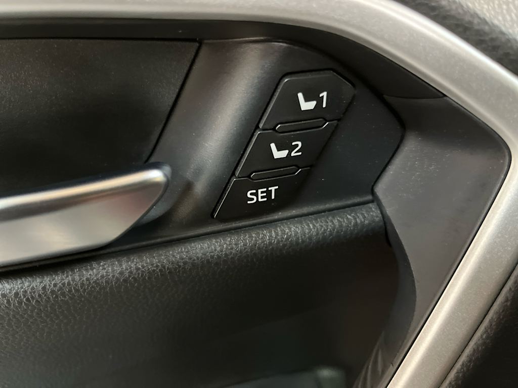 Thumbnail: 2024 Toyota RAV4 - 18