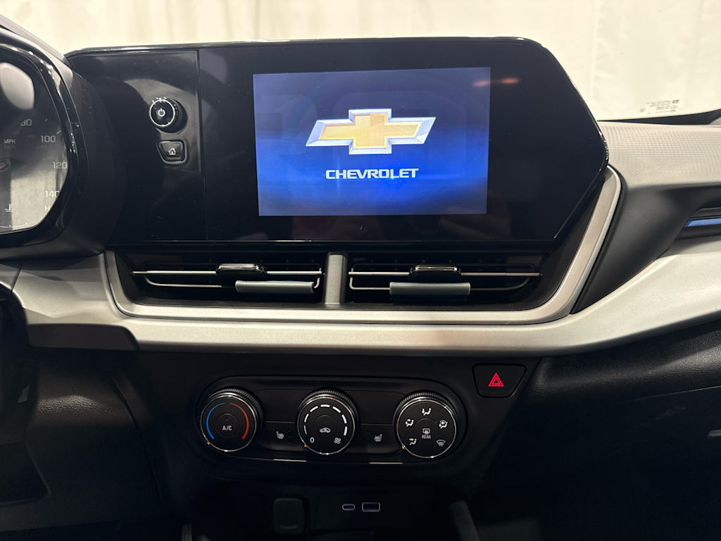 Thumbnail: 2025 Chevrolet Trax - 11