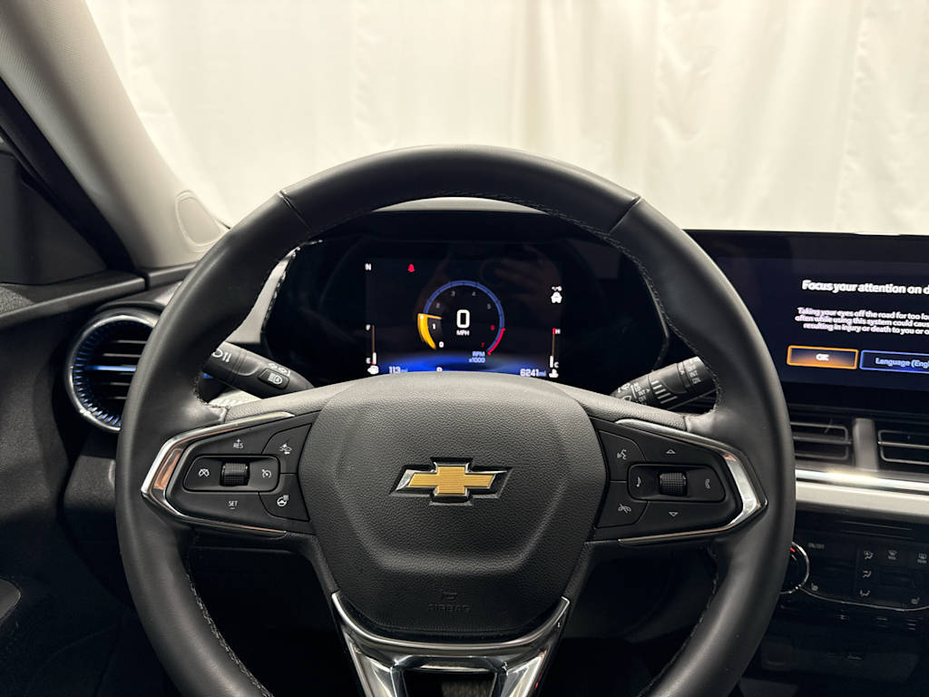 Thumbnail: 2026 Chevrolet Trax - 8