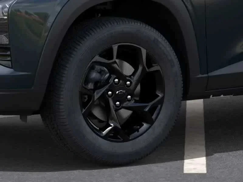 Thumbnail: 2026 Chevrolet Trax - 3