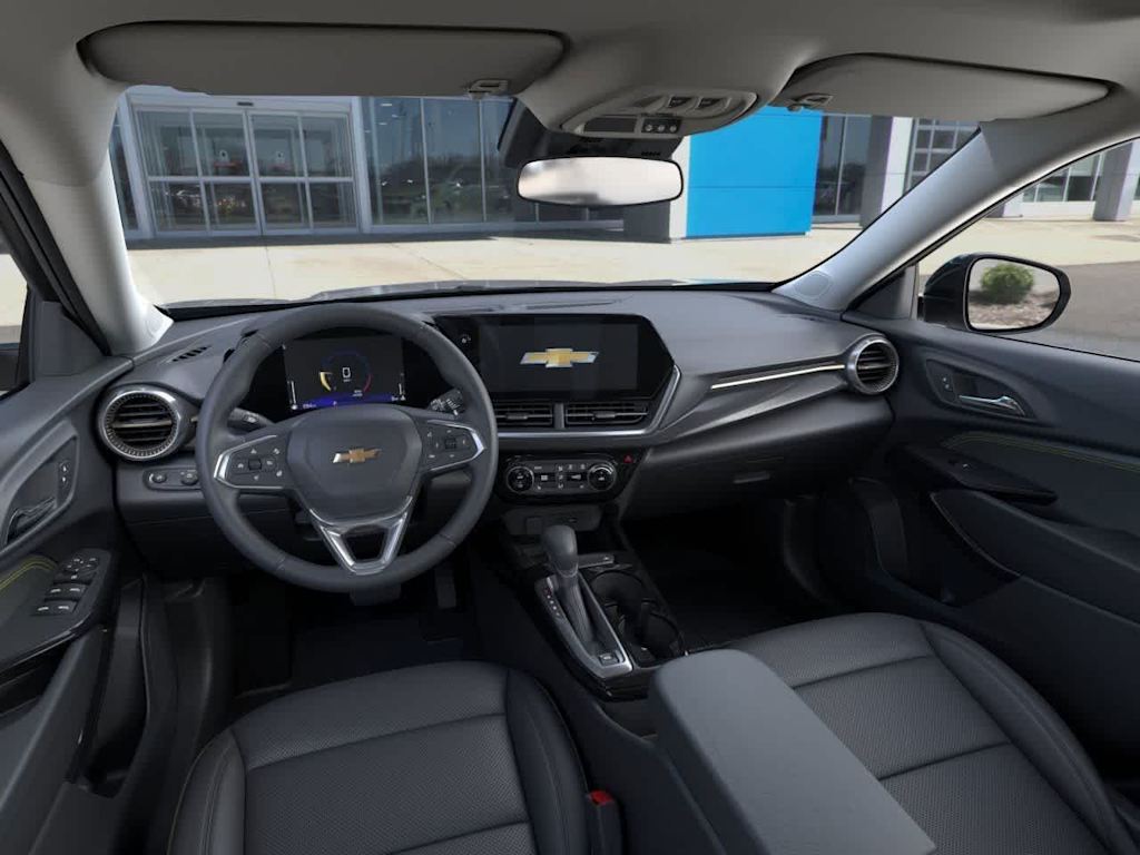 Thumbnail: 2026 Chevrolet Trax - 2