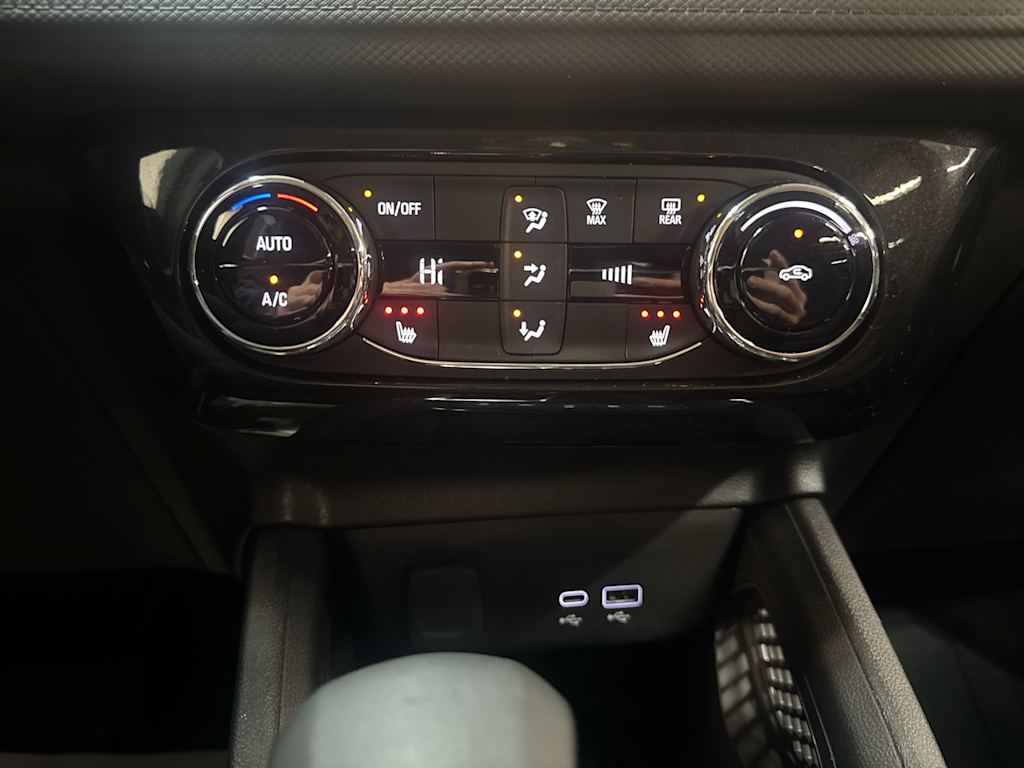 Thumbnail: 2025 Chevrolet TrailBlazer - 26