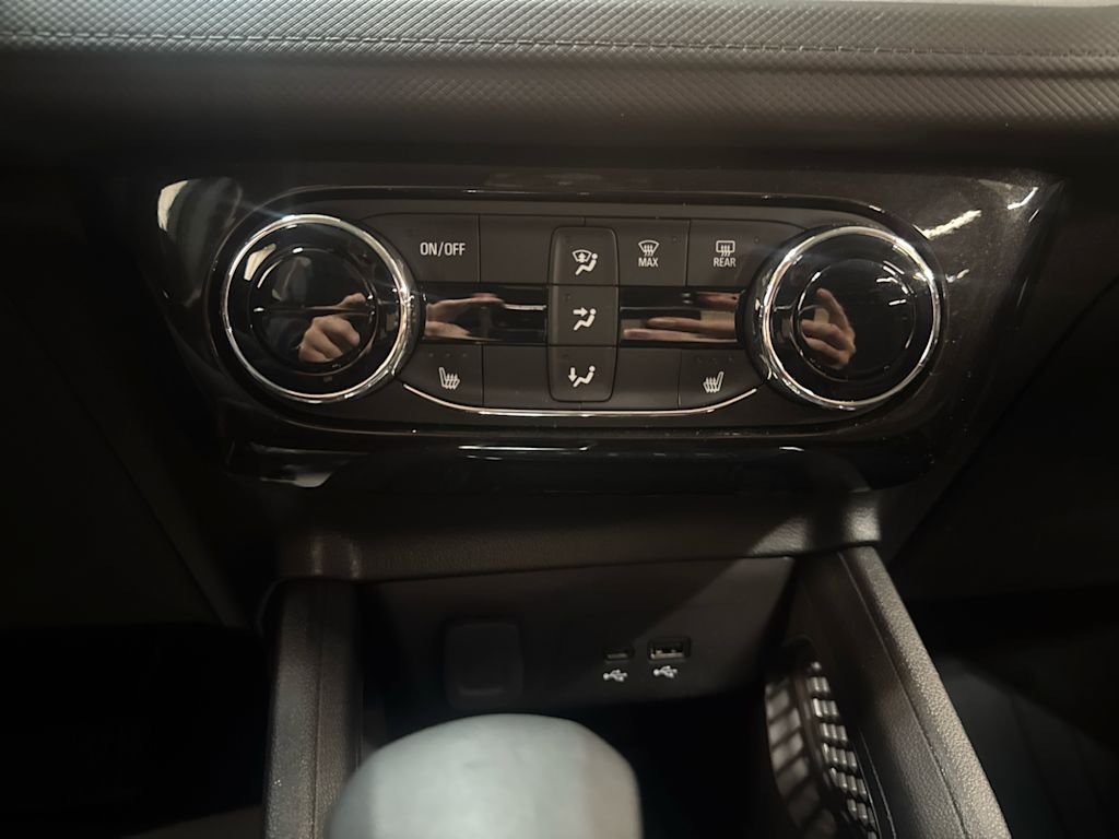 Thumbnail: 2025 Chevrolet TrailBlazer - 20