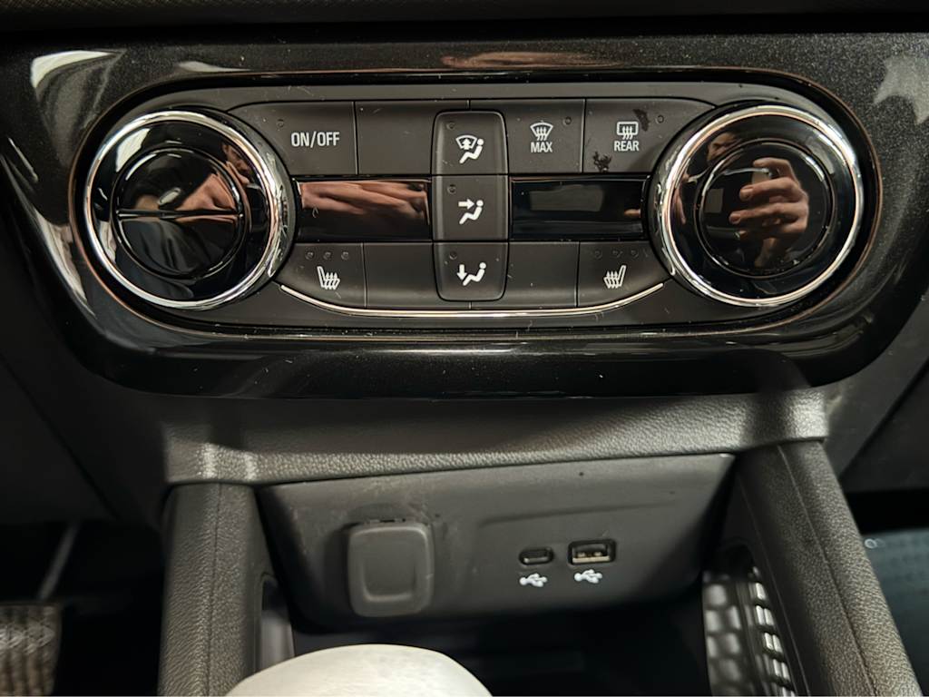 Thumbnail: 2025 Chevrolet TrailBlazer - 21