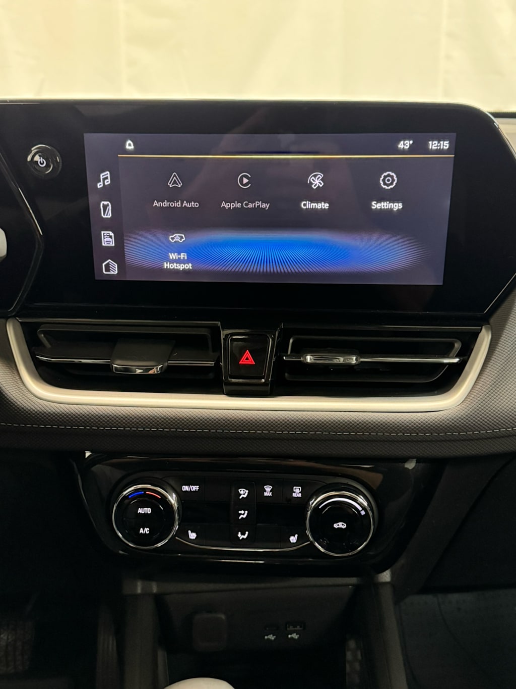 Thumbnail: 2025 Chevrolet TrailBlazer - 24