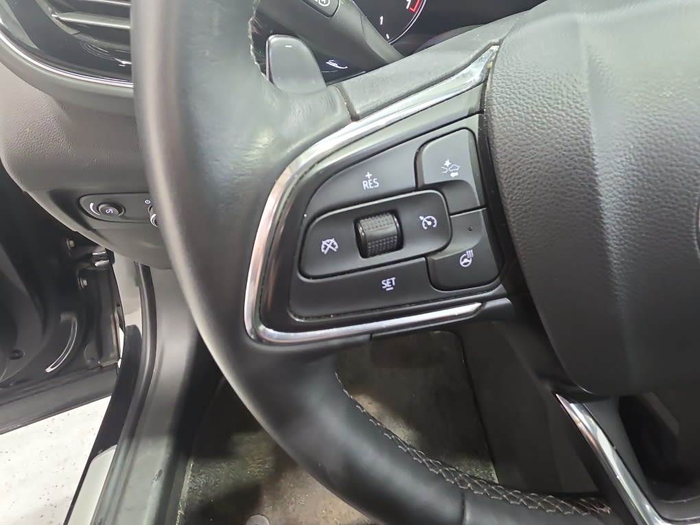 Thumbnail: 2022 Buick Envision - 22