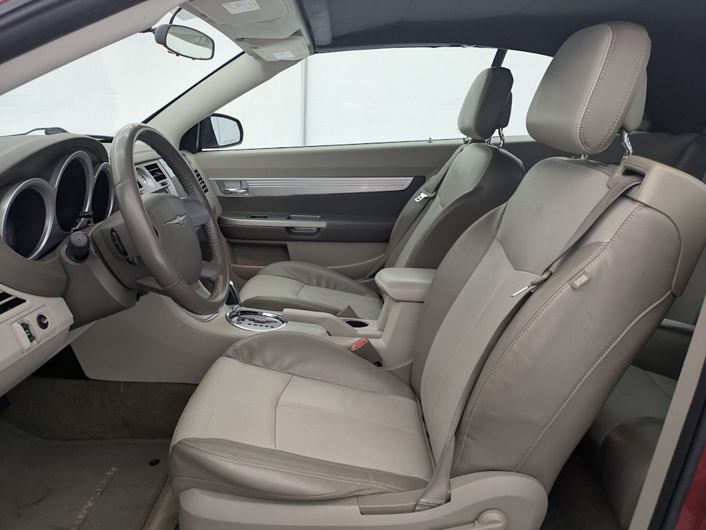 Thumbnail: 2010 Chrysler Sebring - 10