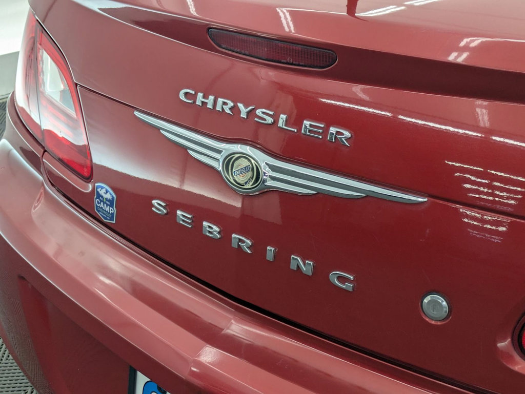 Thumbnail: 2010 Chrysler Sebring - 6