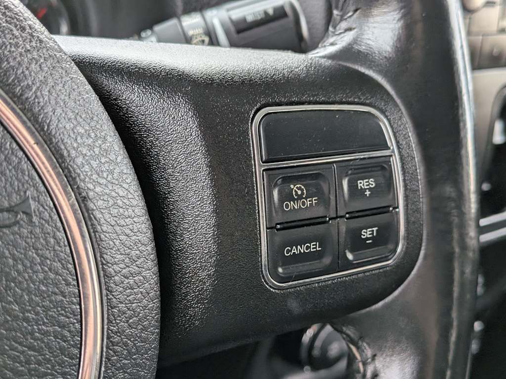 Thumbnail: 2016 Jeep Wrangler - 28