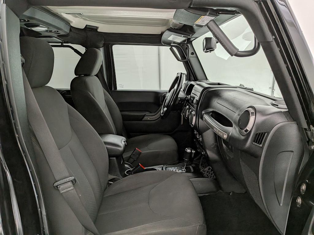 Thumbnail: 2016 Jeep Wrangler - 26