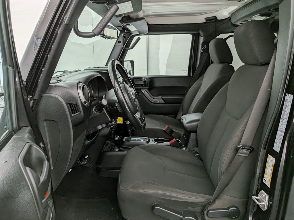 Thumbnail: 2016 Jeep Wrangler - 11