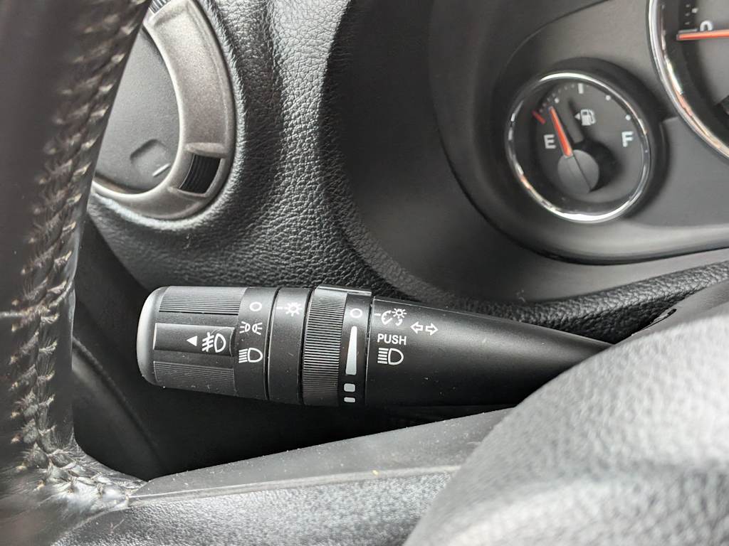 Thumbnail: 2016 Jeep Wrangler - 30