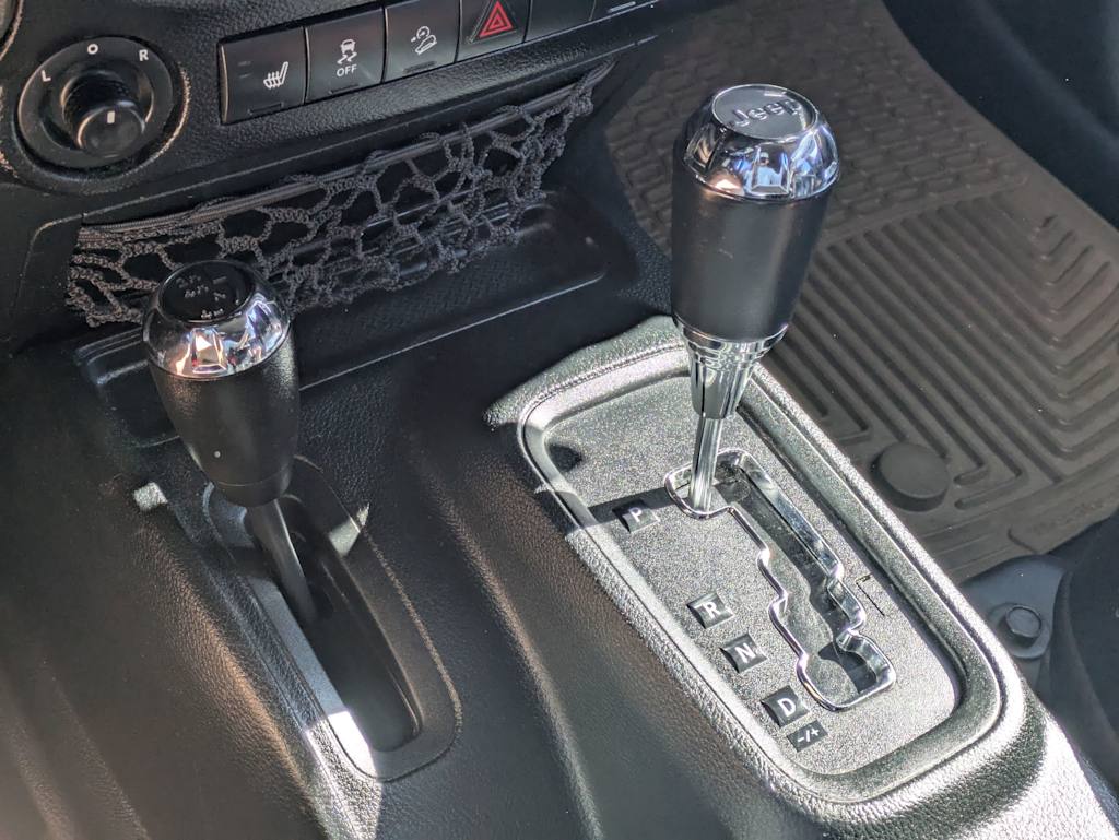 Thumbnail: 2018 Jeep Wrangler - 15