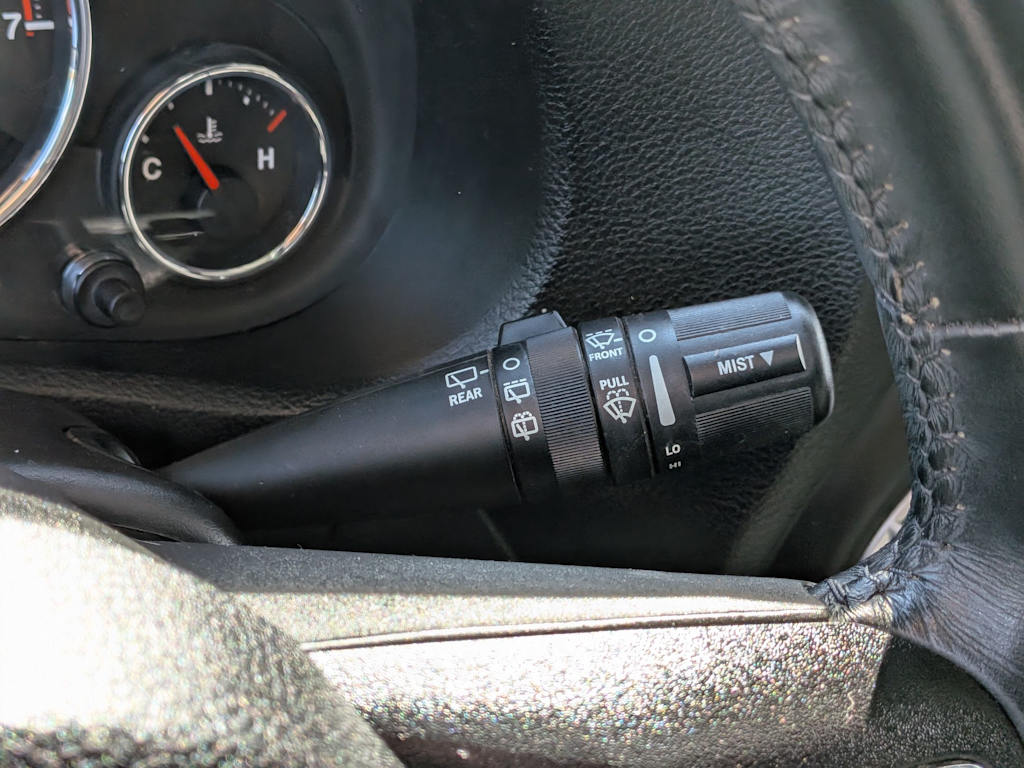 Thumbnail: 2015 Jeep Wrangler - 31