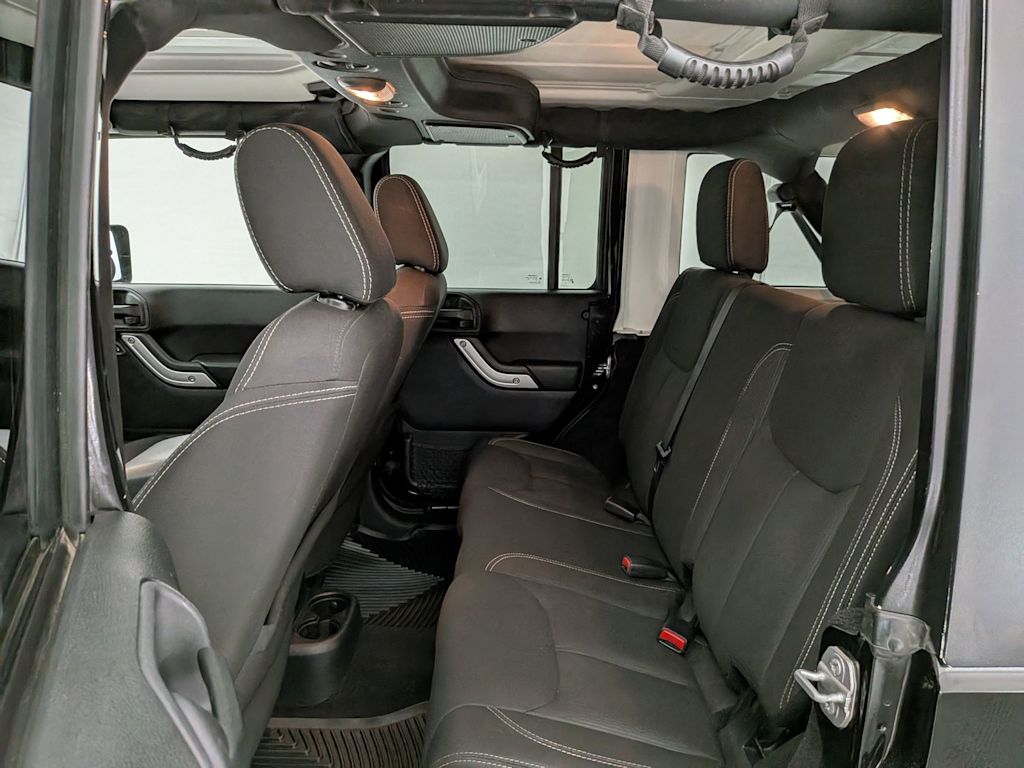 Thumbnail: 2015 Jeep Wrangler - 27