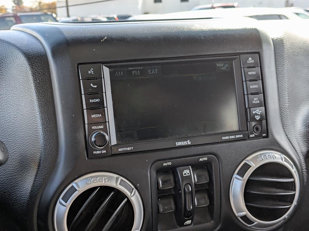 Thumbnail: 2015 Jeep Wrangler - 33