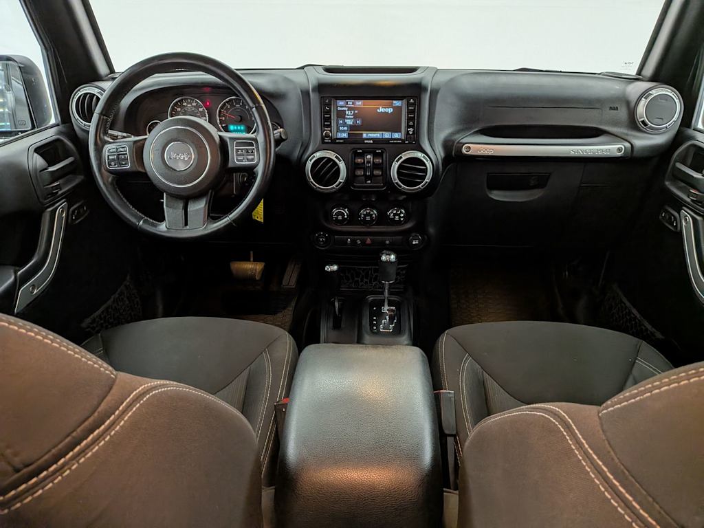 Thumbnail: 2015 Jeep Wrangler - 9