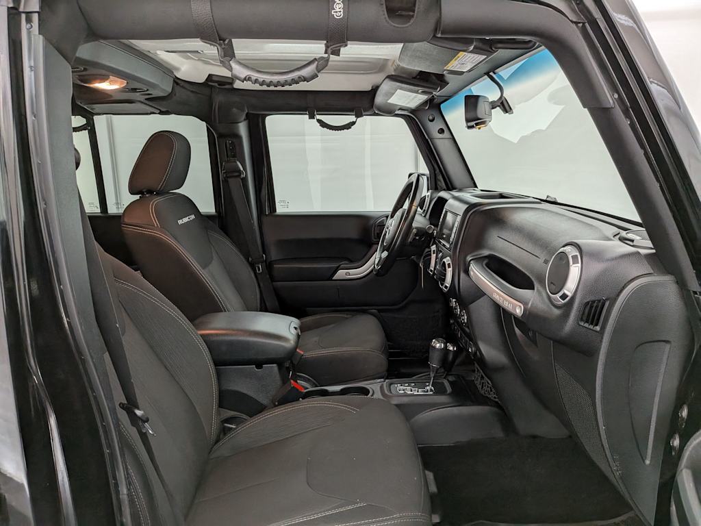 Thumbnail: 2015 Jeep Wrangler - 11