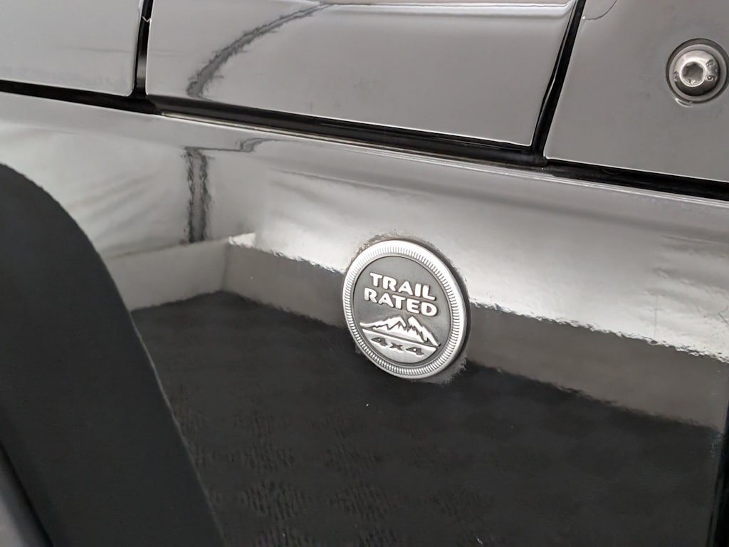 Thumbnail: 2015 Jeep Wrangler - 24