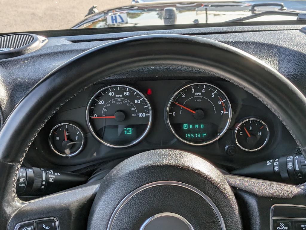 Thumbnail: 2015 Jeep Wrangler - 16