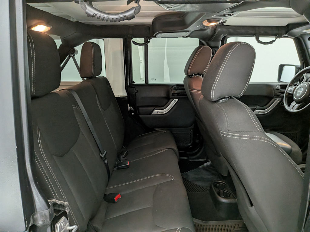 Thumbnail: 2015 Jeep Wrangler - 28