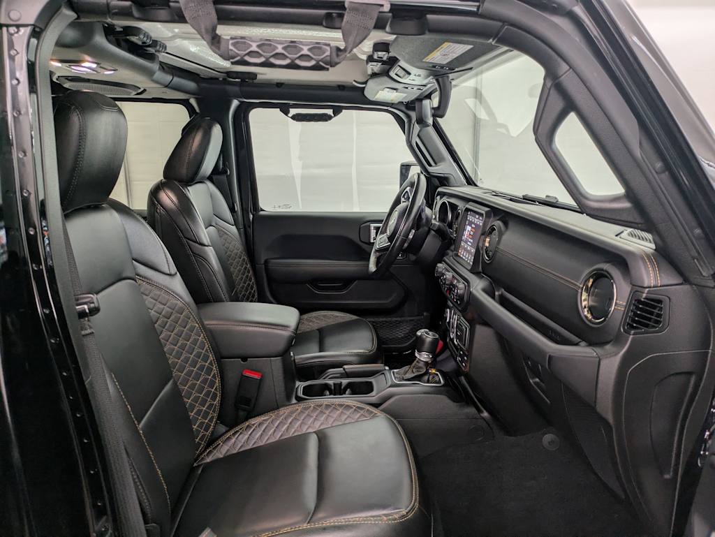2023 Jeep Wrangler Unlimited Sahara 10