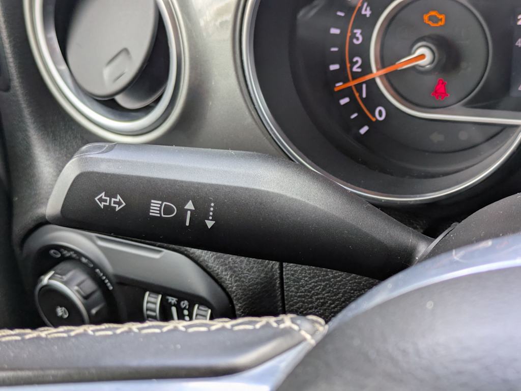 2020 Jeep Wrangler Unlimited Sahara 32