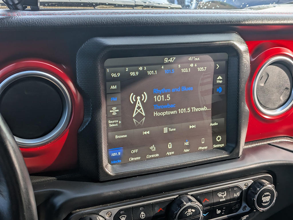 Thumbnail: 2023 Jeep Wrangler - 34