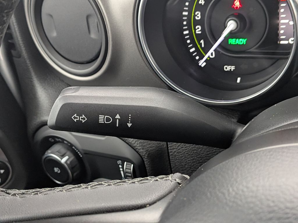 Thumbnail: 2023 Jeep Wrangler - 33