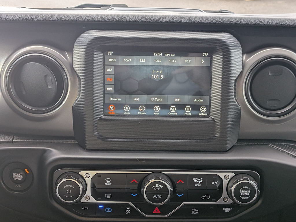 Thumbnail: 2023 Jeep Wrangler - 34