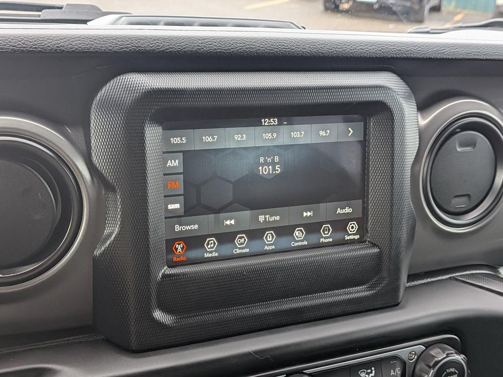 Thumbnail: 2023 Jeep Wrangler - 15