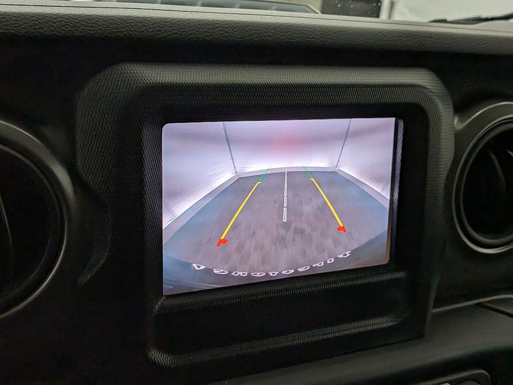 Thumbnail: 2023 Jeep Wrangler - 33