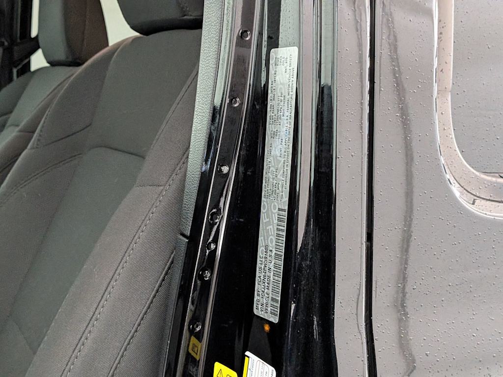 Thumbnail: 2023 Jeep Wrangler - 35